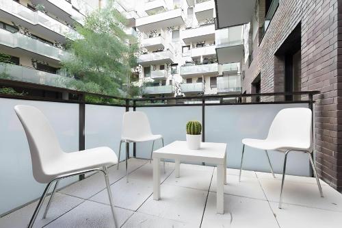 Eiffel Tower - Spacious 4BR - Sleeps 8