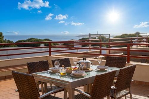 Sunset Terrace: Relax in Caños