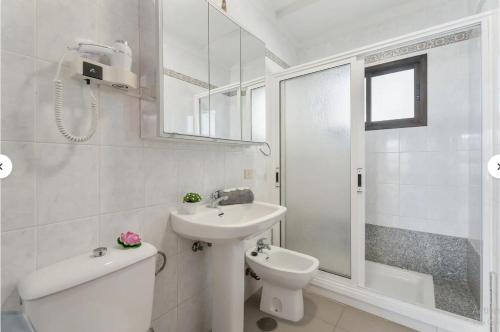 Golden Sun Penthouse Las Floritas