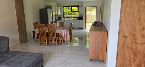 מטבח או מטבחון ב-Feri Lodge