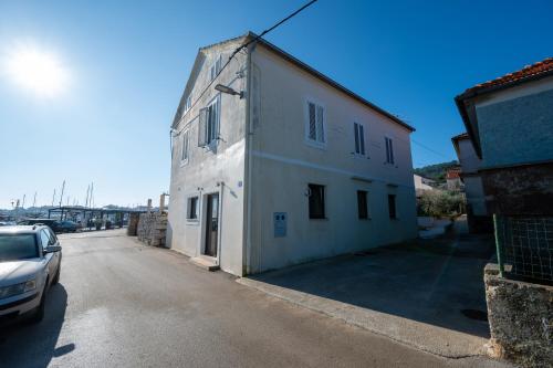 Apartments by the sea Preko, Ugljan - 24691