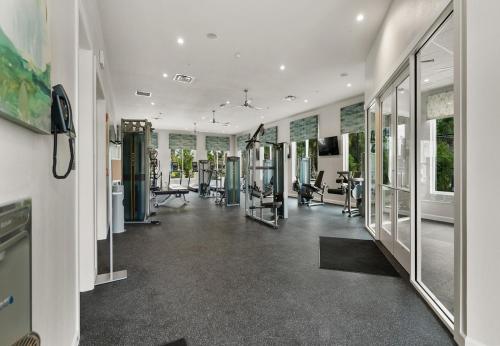 Stunning Townhouses 5 Minutes away Disney! photo 145