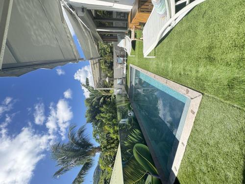 Bazen u ili blizu objekta Fully-equipped house with pool