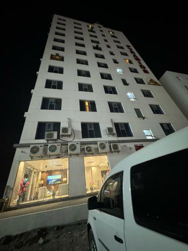 Pyramids Hotel
