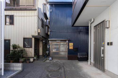 駅徒歩 9分 スカイツリ-15分 浅草寺20分 上野25分 最大7名 和モダンの寛ぎ宿