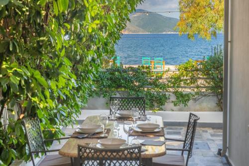 Olvio Living by the Sea