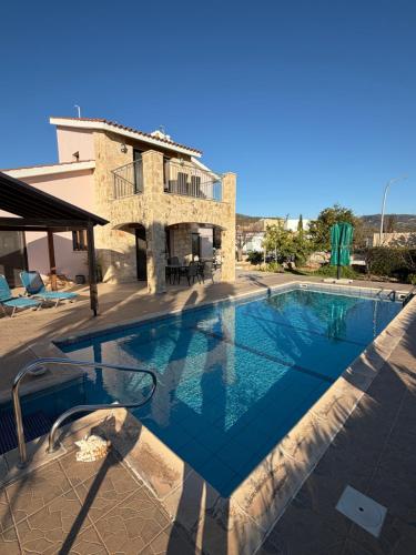 4-Bedroom Villa with Private Pool & Citrus Garden