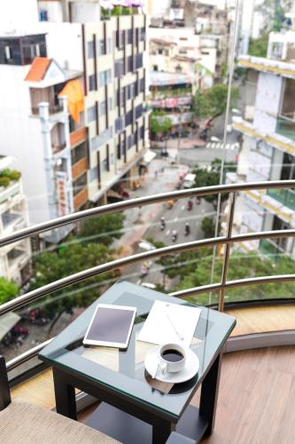 Μπαλκόνι ή βεράντα στο Calista Sai Gon Hotel