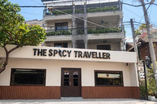 The Spicy Traveller Hotel, Hostel & Guesthouse