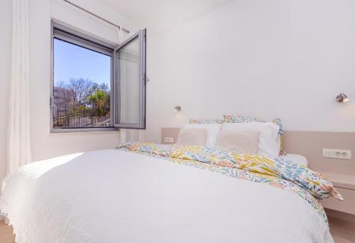 BRAND NEW lovely apartment Bella