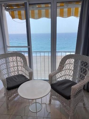 Estudio con vistas al mar