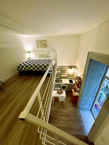 Art-Filled Loft 289 Via Toledo Heart of Naples and Plebiscito