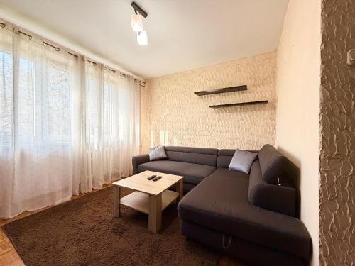 Grabiszyn Standard Apartment by BookingHost