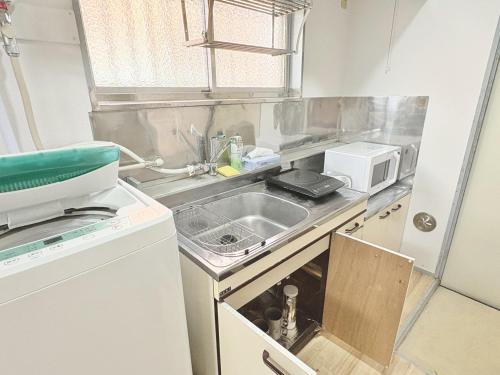 Private Apartment 5 Min to Narita Station 10 Min to Airport Washer & Dryer FUDOHAIM