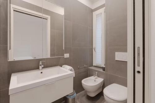 Montenero Suites 73 - Free WiFi - Duomo & 5 Giornate
