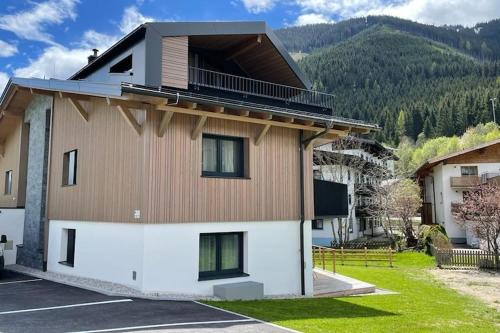 Bergzeit Apartments right on the ski slope