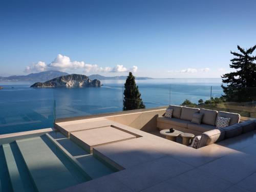 Galithea Villa, Heated Pool & Marathonisi SeaViews, By ThinkVilla