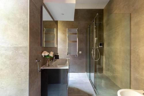 Sal Suites