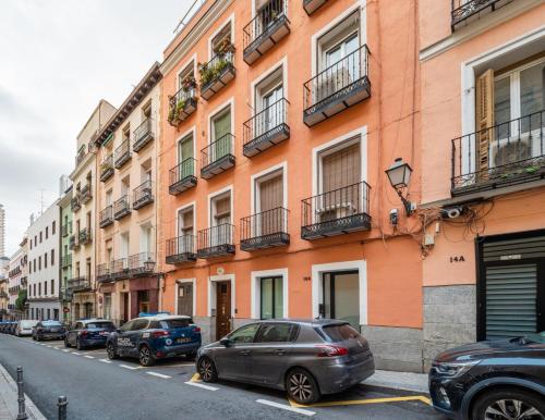 Bright and Cozy 2BD 2BT GranVia