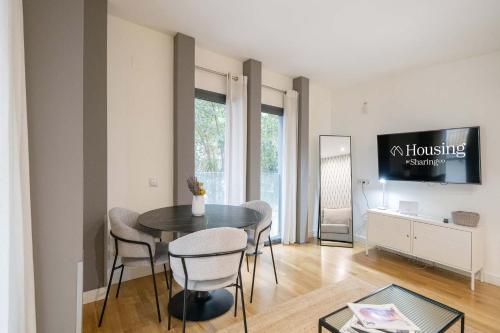 Housing Gran Via by SharingCo