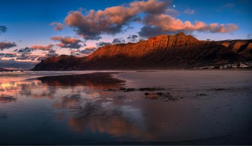 Bungalow Famara Mar 122 - Ocean views - Beach 2 min By Lanzarote Vacation Homes