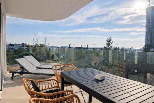 Costa Elliniko Pool & Beach Sea View DA1
