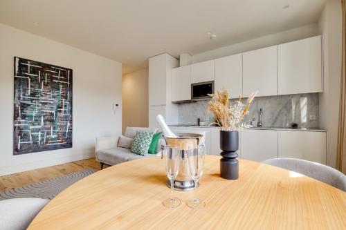Art Deco 34 Luxury Apartment Downtown Metro AC