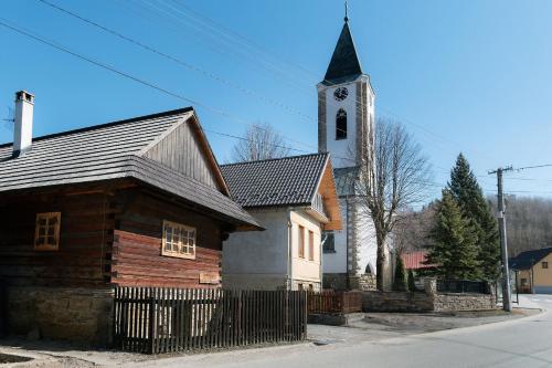 Drevenica by the Church Traditional Cottage Old Centre