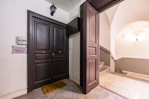 Piano Nobile by Napoliapartments