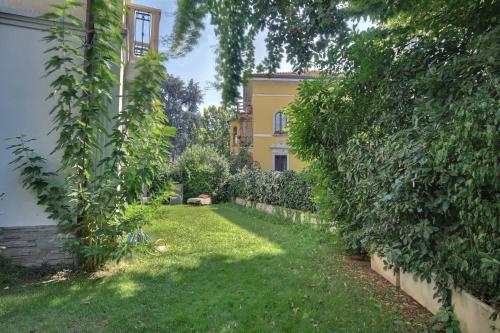 GuestHost - Modern Apartments Milano Bocconi