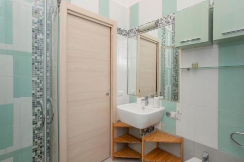 Loreto Cozy Apartment - Central Station by InnStay