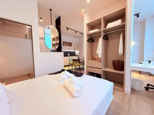 Loft 6 Ejecutivo premium y luminoso by VidaCalma