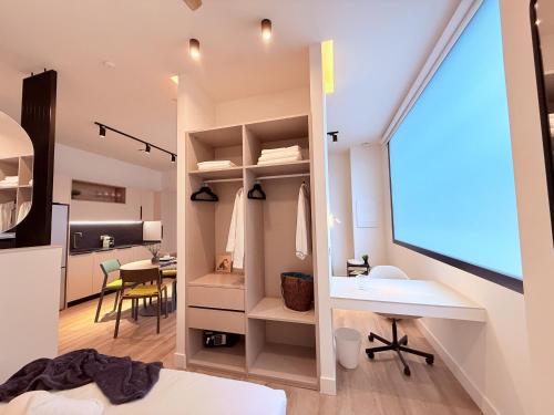 Loft 6 Ejecutivo premium y luminoso by VidaCalma