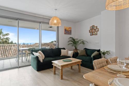 Modern and elegant apartment with two terraces