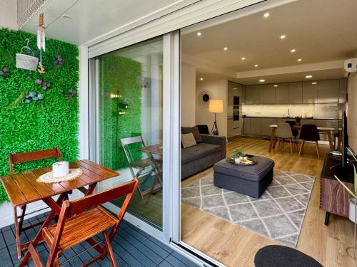 Mitihouse - Glamorous Getaway in Coimbra