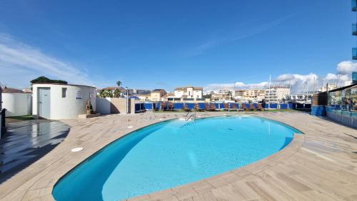 Trebol apartamento climatizado y piscina