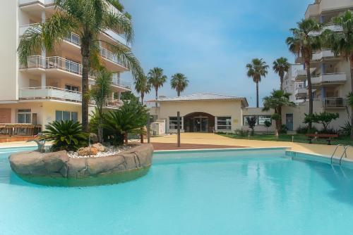 WELCS APARTAMENTO 322 EMP con terraza y piscina
