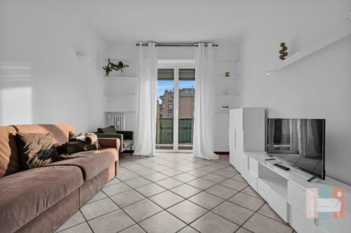 MAR19 Appartamento ampio e luminoso a Milano Comfort e Metro a Due Passi