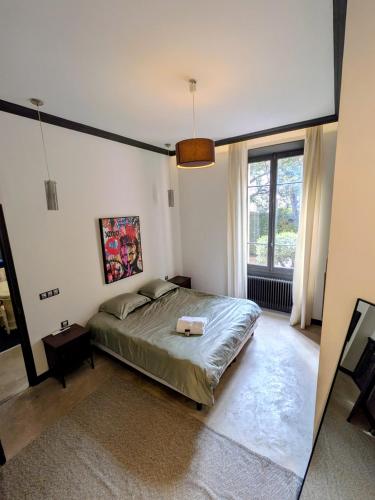 Stylish Town House with 3 bedrooms and private parking