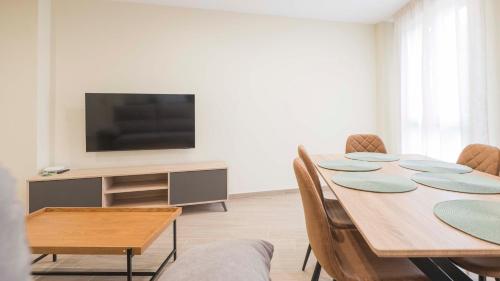 Apartamentos San Juan de los Reyes by Toledo AP