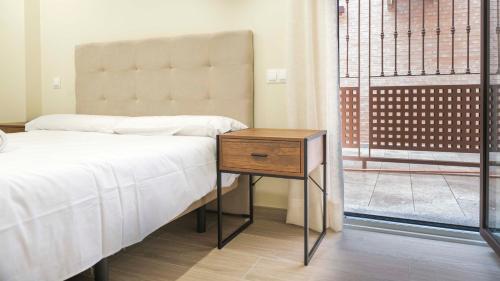 Apartamentos San Juan de los Reyes by Toledo AP