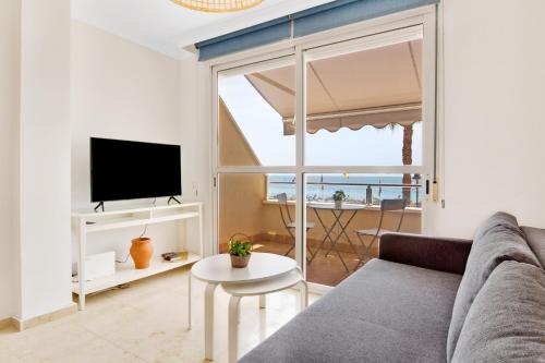 Casa Lola - Beachfront, Sea View & Parking