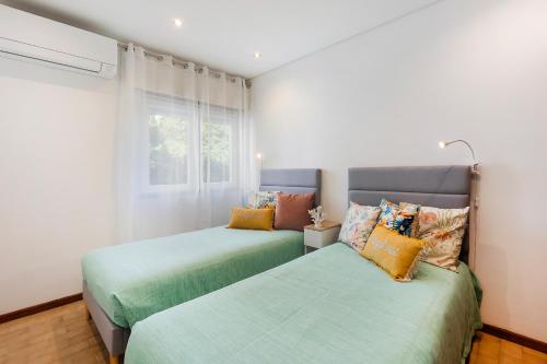Villa with sea view, AC and walking to the beach by Algarve Dream Holidays