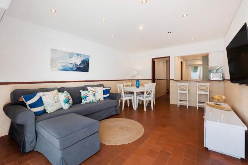 Villa with sea view, AC and walking to the beach by Algarve Dream Holidays
