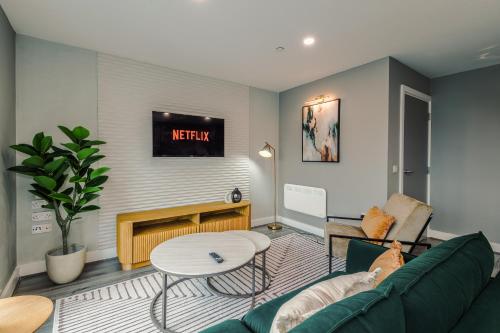 Stylish 2 Bed Apt by Royal Albert Dock & M&S Arena photo 21