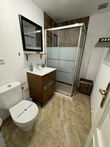 AQ-126 Apartmento dos dormitorios y piscina en Torrevieja