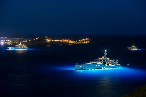 Villa Aqua Blue by Whitelist Mykonos