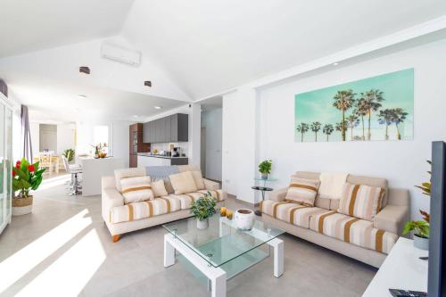 Villa Milano by Villa Plus