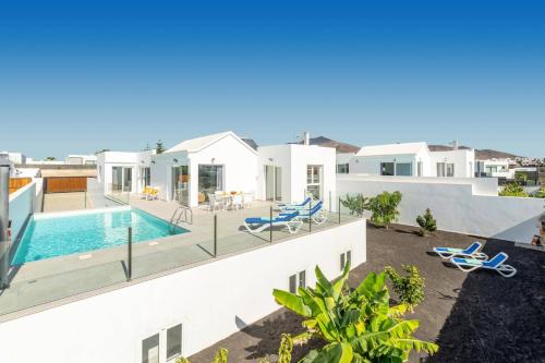 Villa Milano by Villa Plus