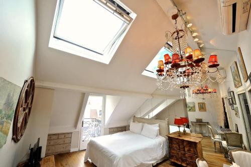A Duplex In The Sky - AC